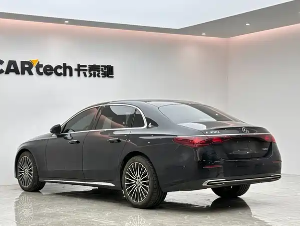 Mercedes-Benz E-Class 2024