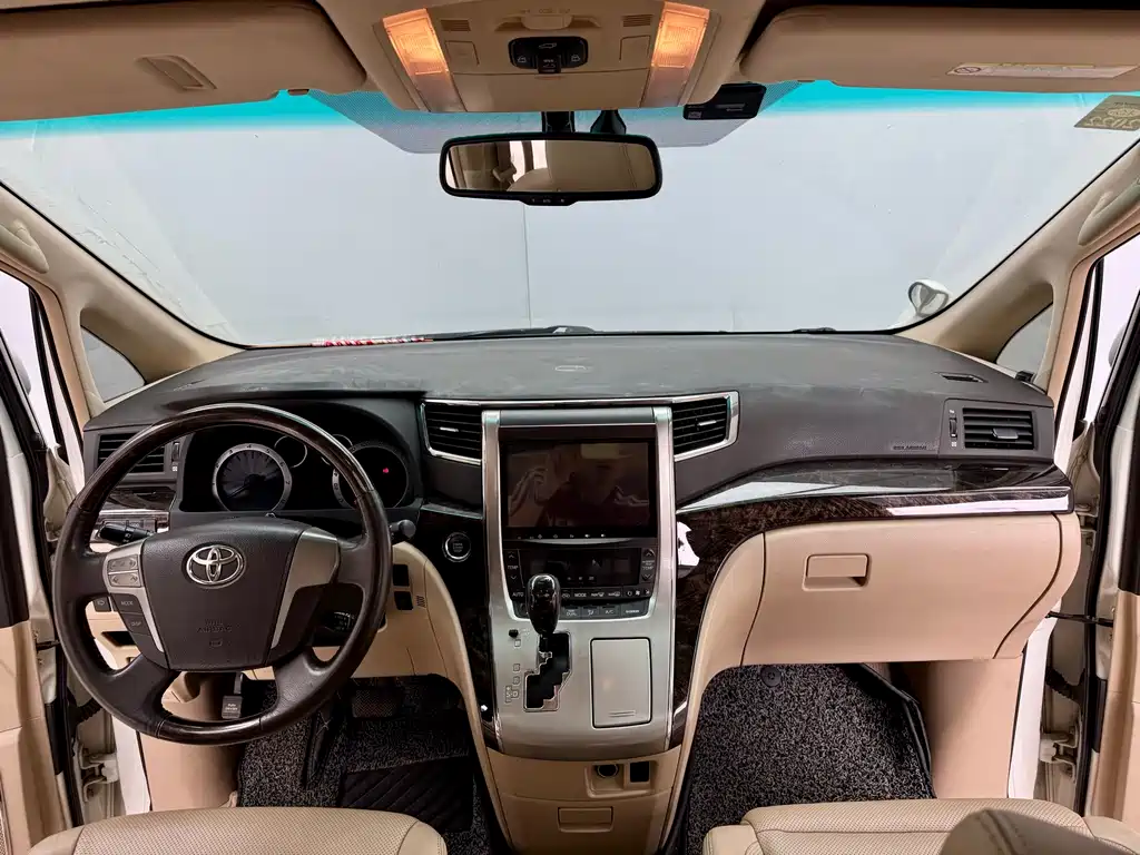 Toyota Alphard 2016 — фото 20