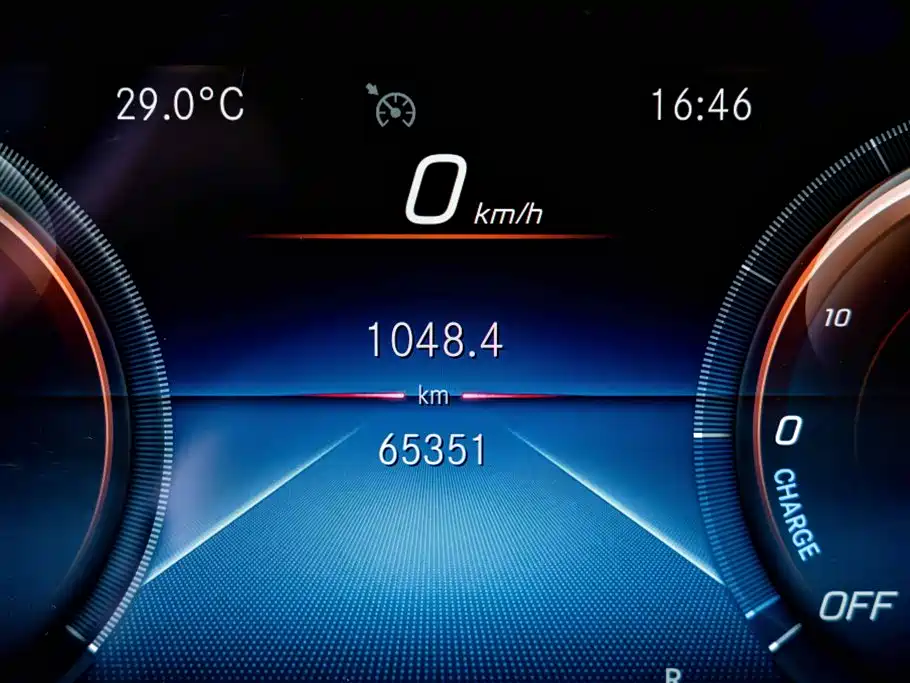 Mercedes-Benz E-Class New Energy 2021 — фото 10