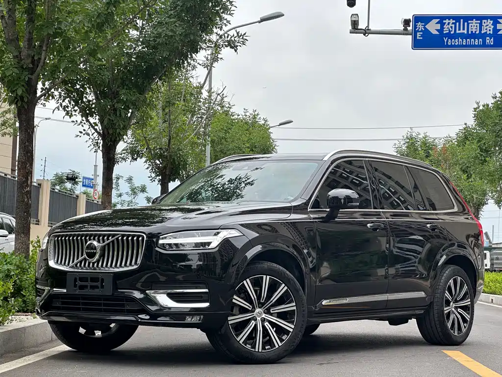 Volvo XC90 2019 — фото 11