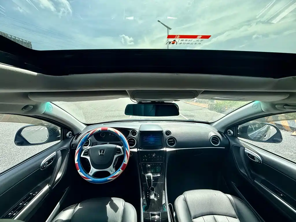 Luxgen Da7 SUV 2014 — фото 15