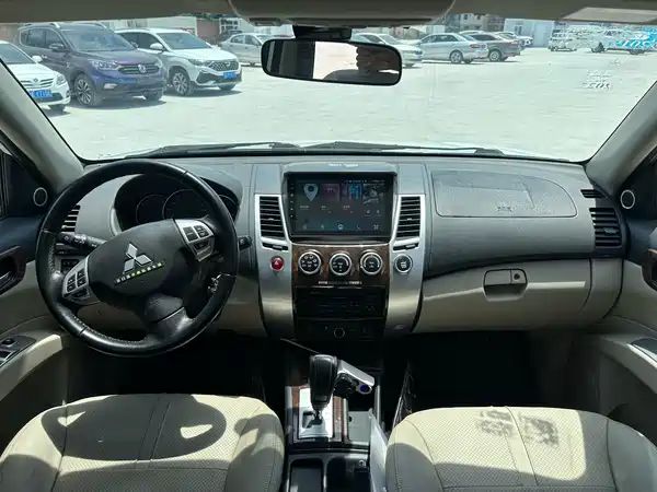 Mitsubishi Pajero Jinchang 2017