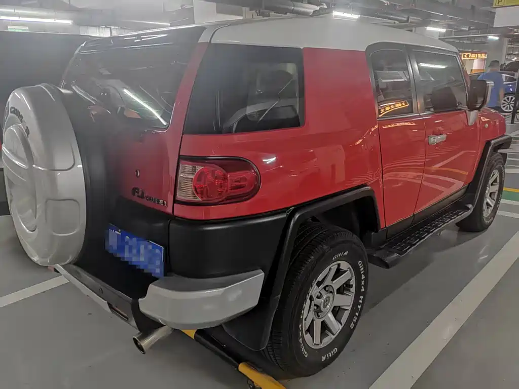Toyota FJ Cruiser 2018 — фото 3