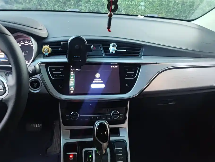 Geely Emgrand GS 2020 — фото 13
