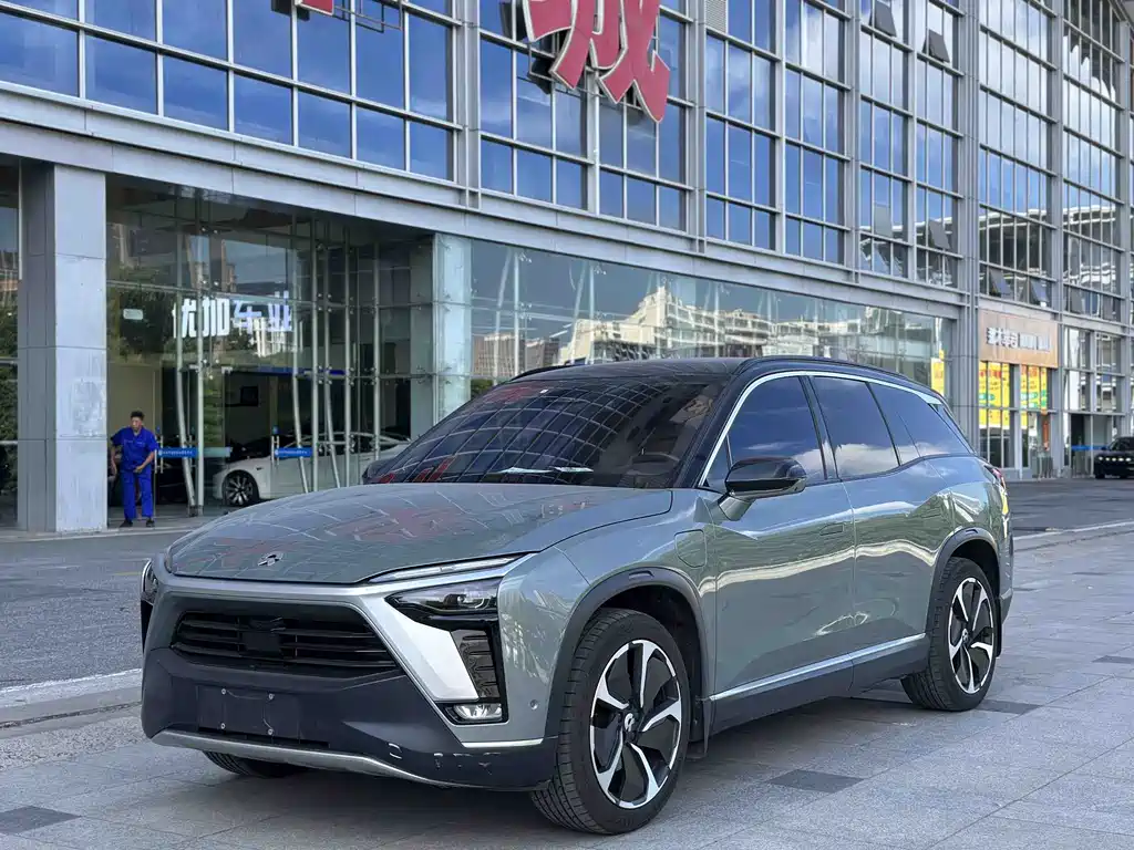 NIO ES8 2022