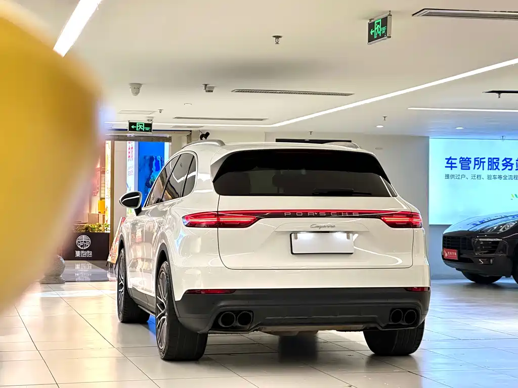 Porsche Cayenne 2019 — фото 5