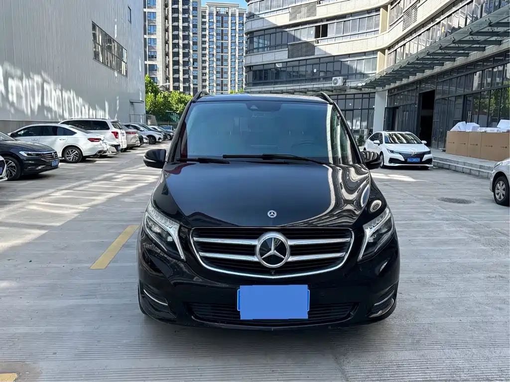 Mercedes-Benz V-Class 2019 — фото 2