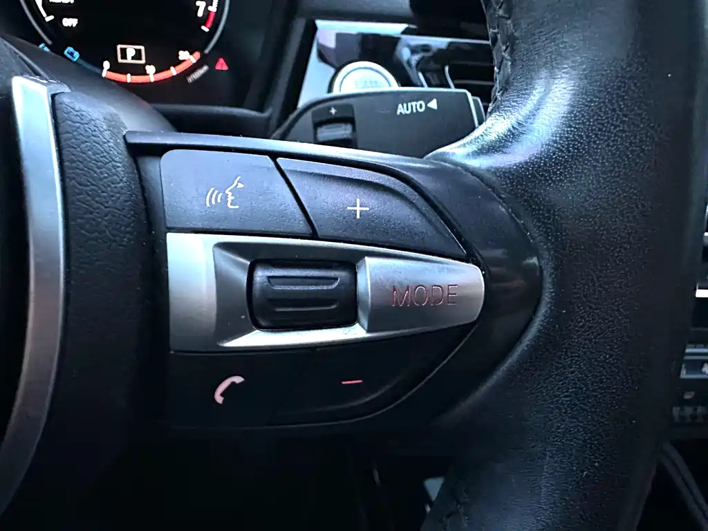 BMW 1 Series 2022 — фото 15