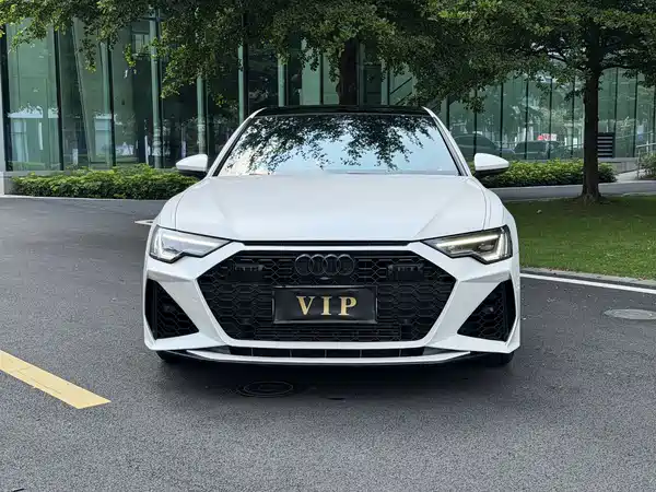Audi A6L 2022