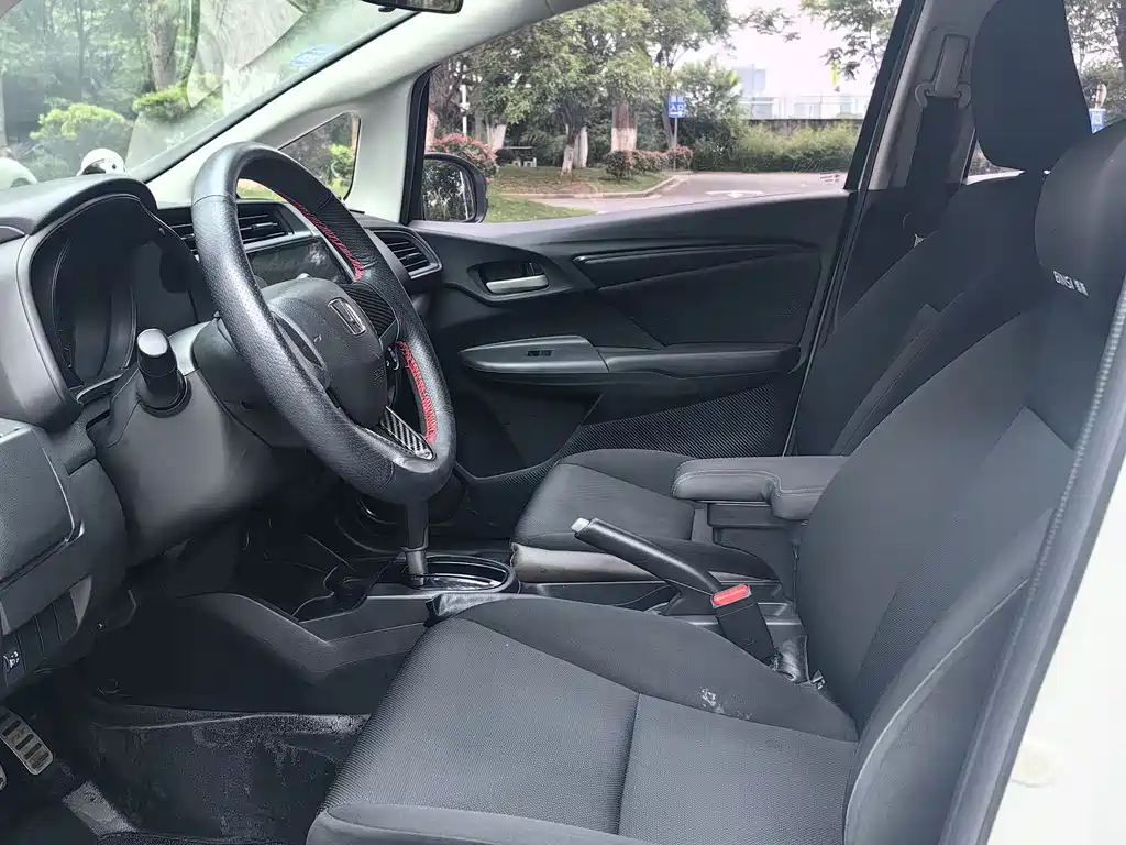 Honda Fit 2017 — фото 4