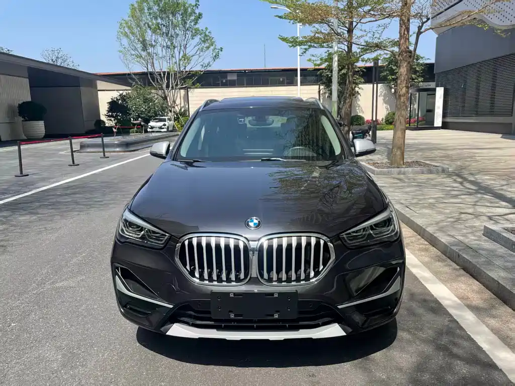 BMW X1 2021 — фото 2