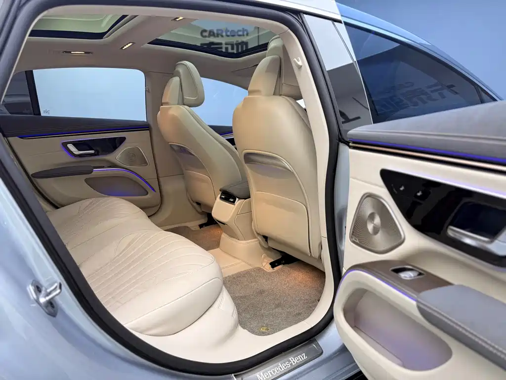 Mercedes-Benz EQS 2024 — фото 16