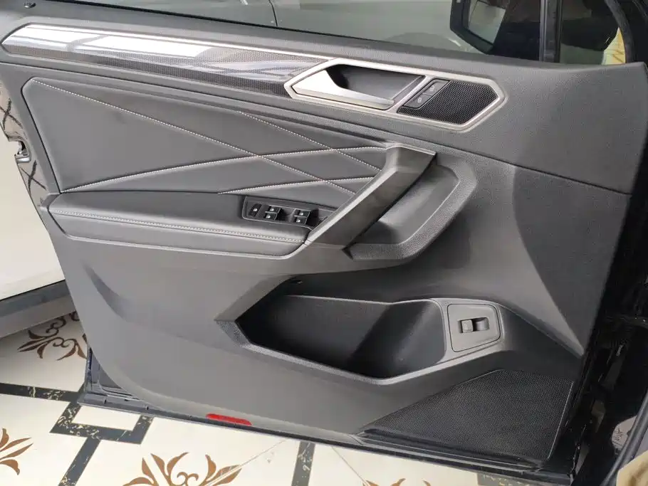 Volkswagen Tiguan L 2022
