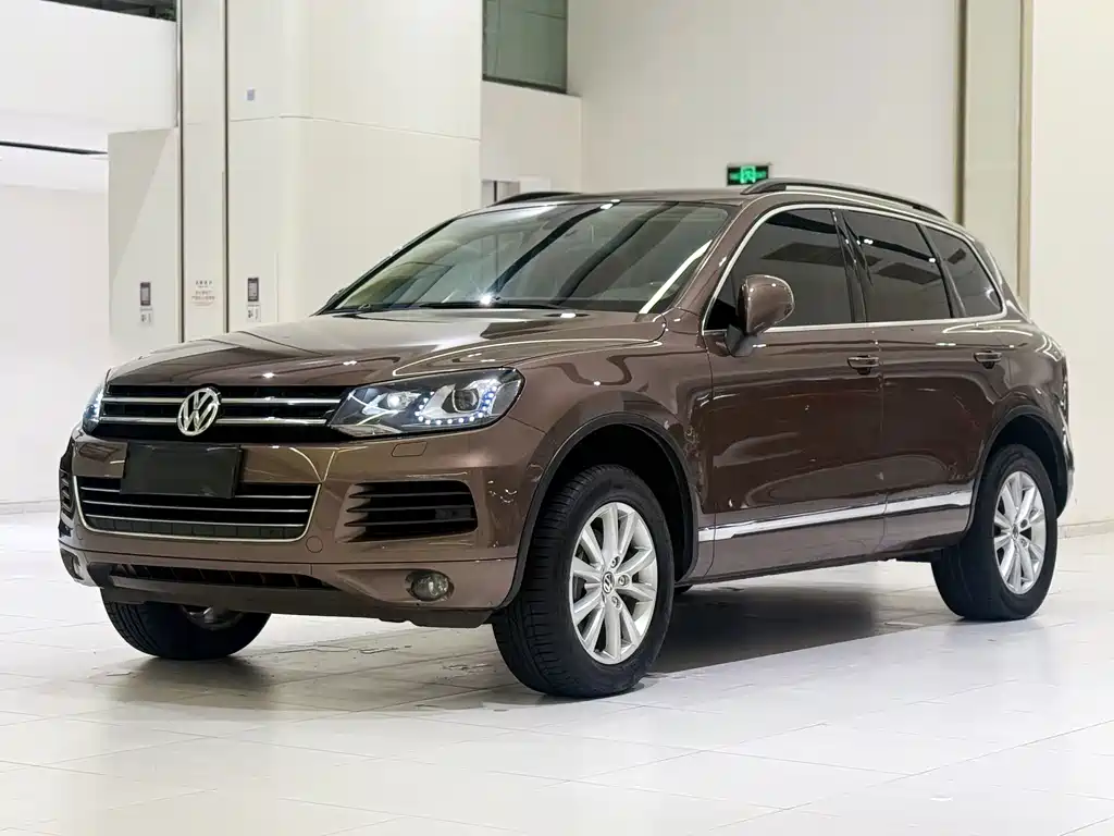 Volkswagen Touareg 2014 — фото 2