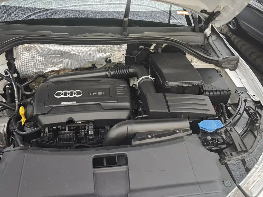 Audi Q3 2016 — фото 28