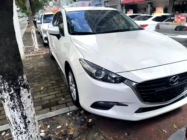 Mazda 3 Axela 2018
