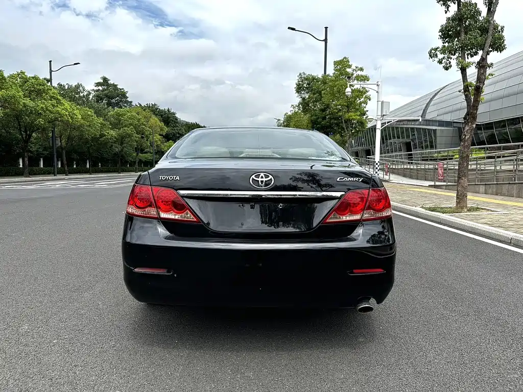 Toyota Camry 2009 — фото 6