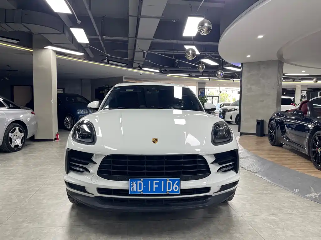 Porsche Macan 2020 — фото 3