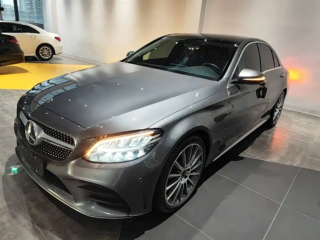 Mercedes-Benz C-Class 2019 — фото 2