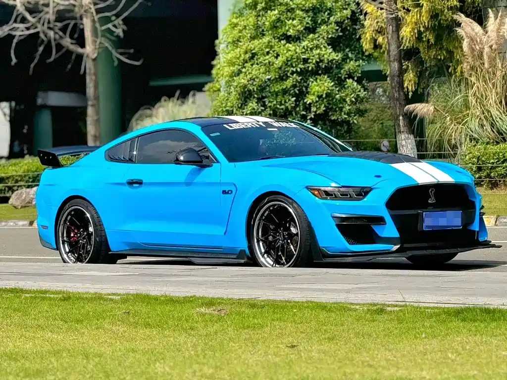 Ford Mustang 2017 — фото 3