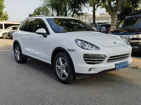 Porsche Cayenne 2014