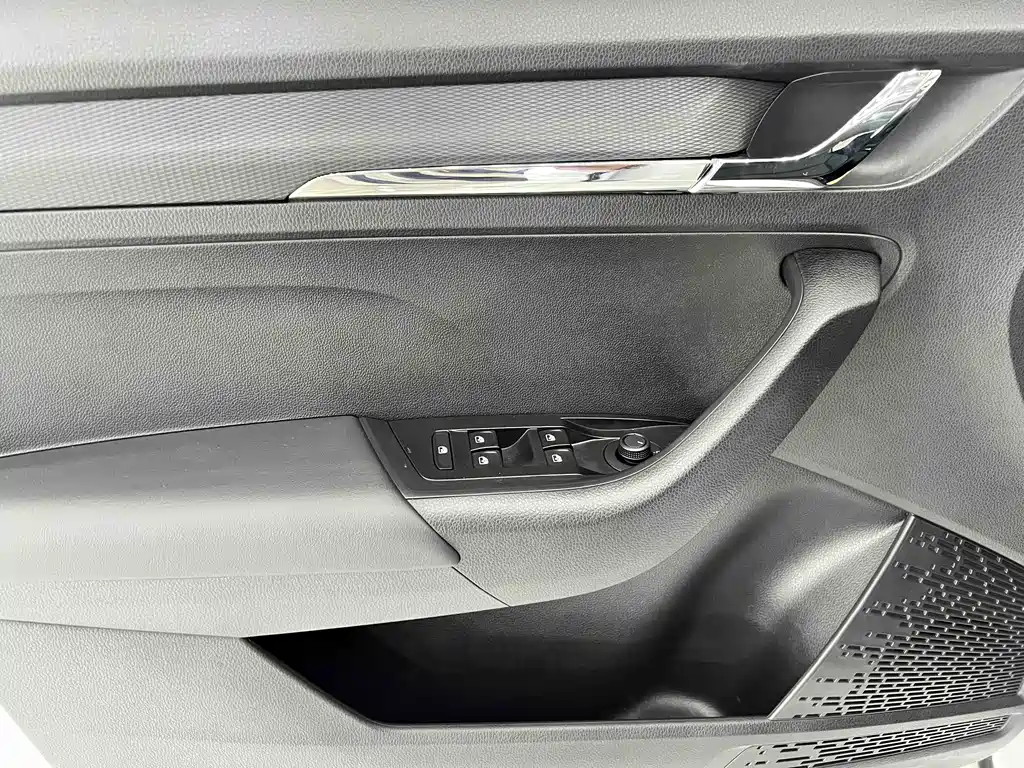 Skoda Kamiq 2024 — фото 8