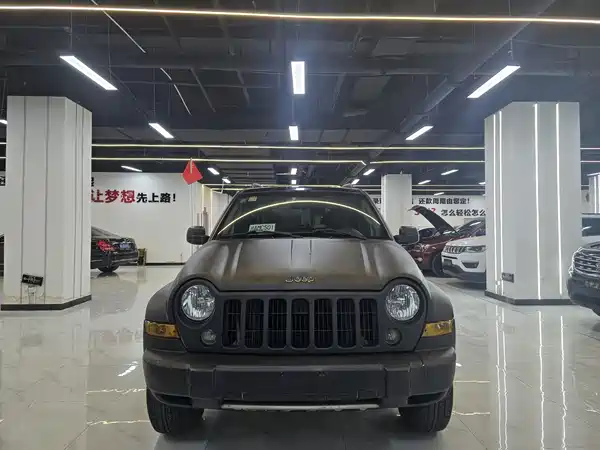 Jeep Freeman 2004