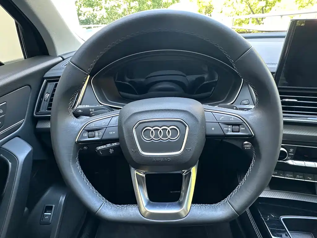Audi Q5L 2022 — фото 9