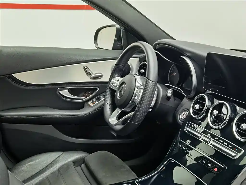 Mercedes-Benz C-Class 2019 — фото 22