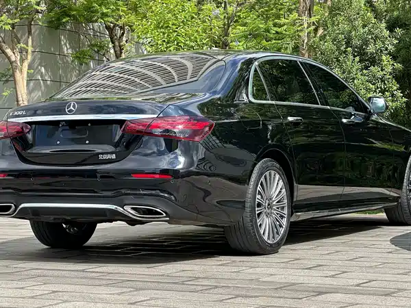 Mercedes-Benz E-Class 2021
