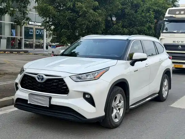 Toyota Highlander 2024
