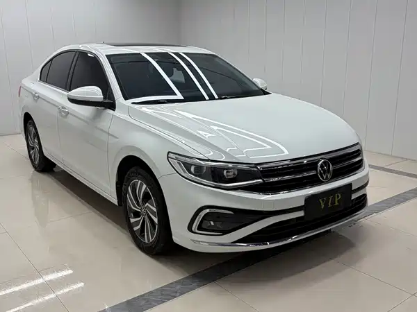 Volkswagen Bora 2023