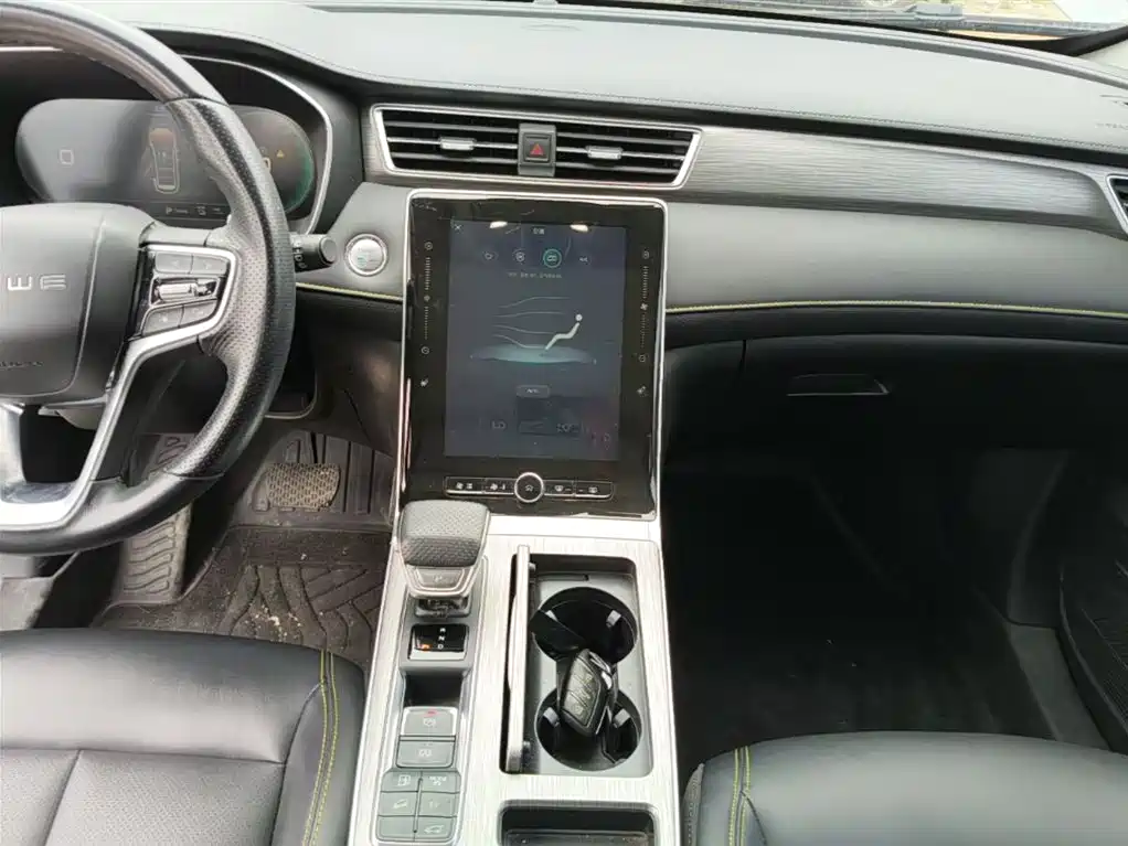 Roewe RX5 New Energy 2021 — фото 13