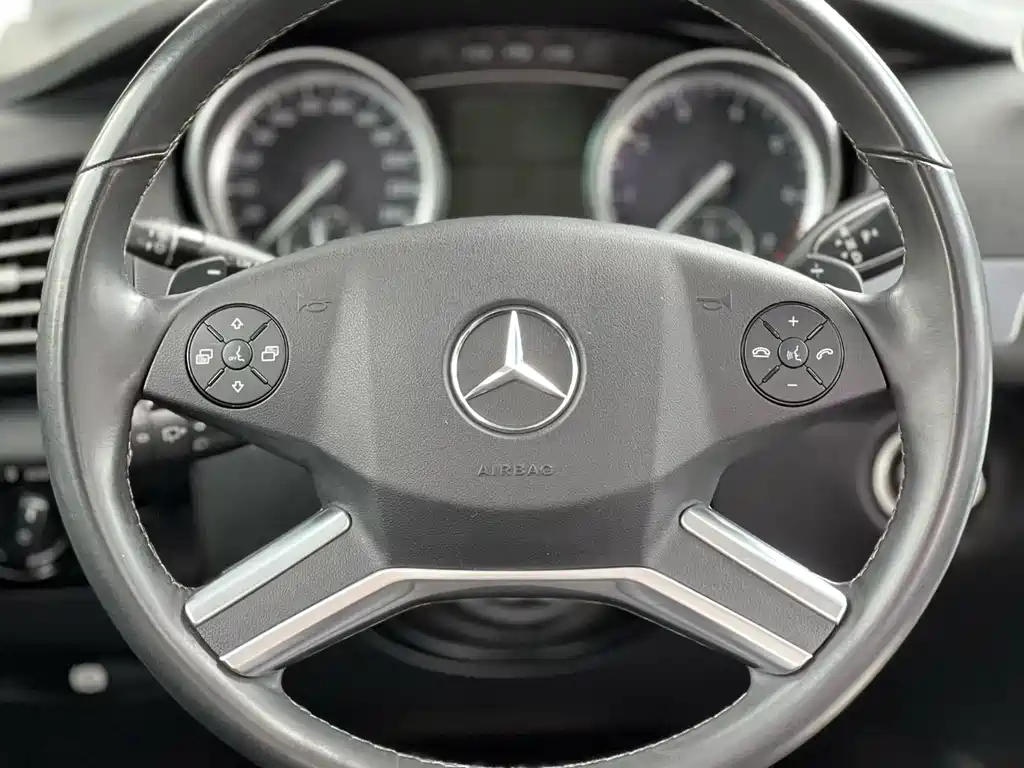 Mercedes-Benz R-Class 2016 — фото 2