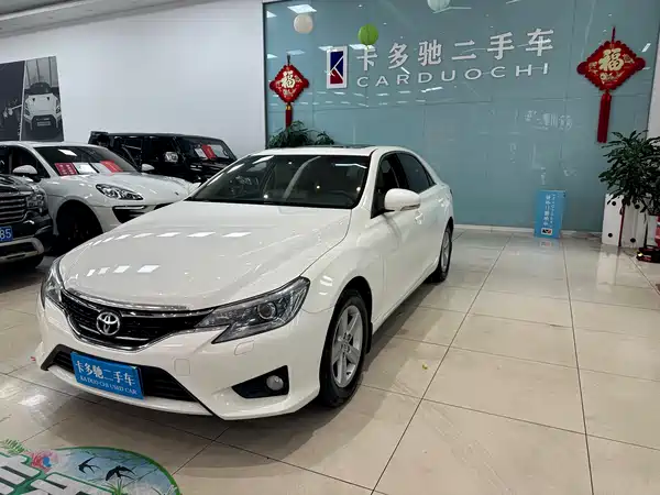 Toyota Reiz 2013