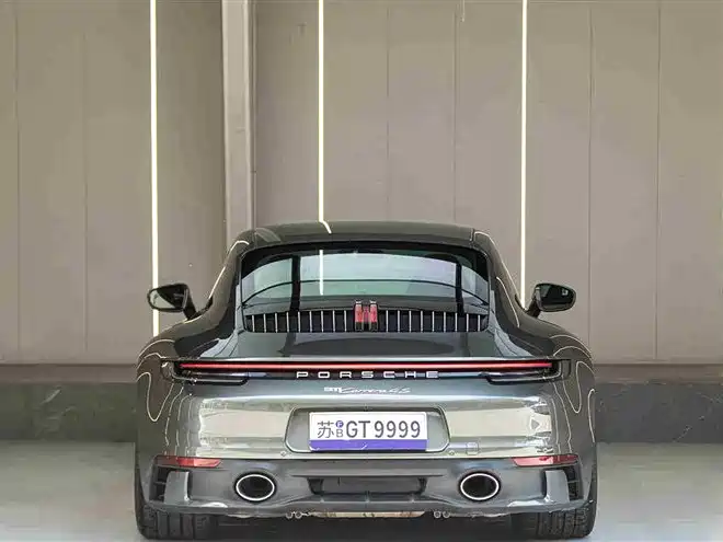 Porsche 911 2021 — фото 6