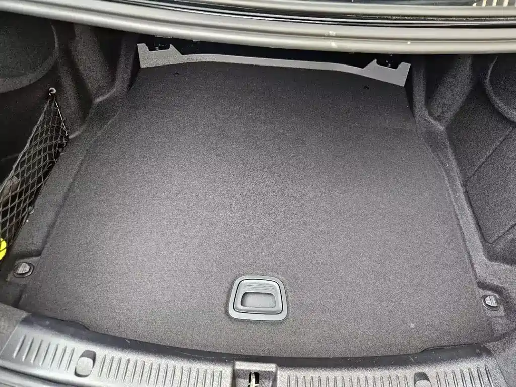Mercedes-Benz E-Class 2023 — фото 14