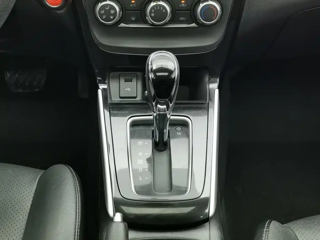 Nissan Sylphy 2019 — фото 13