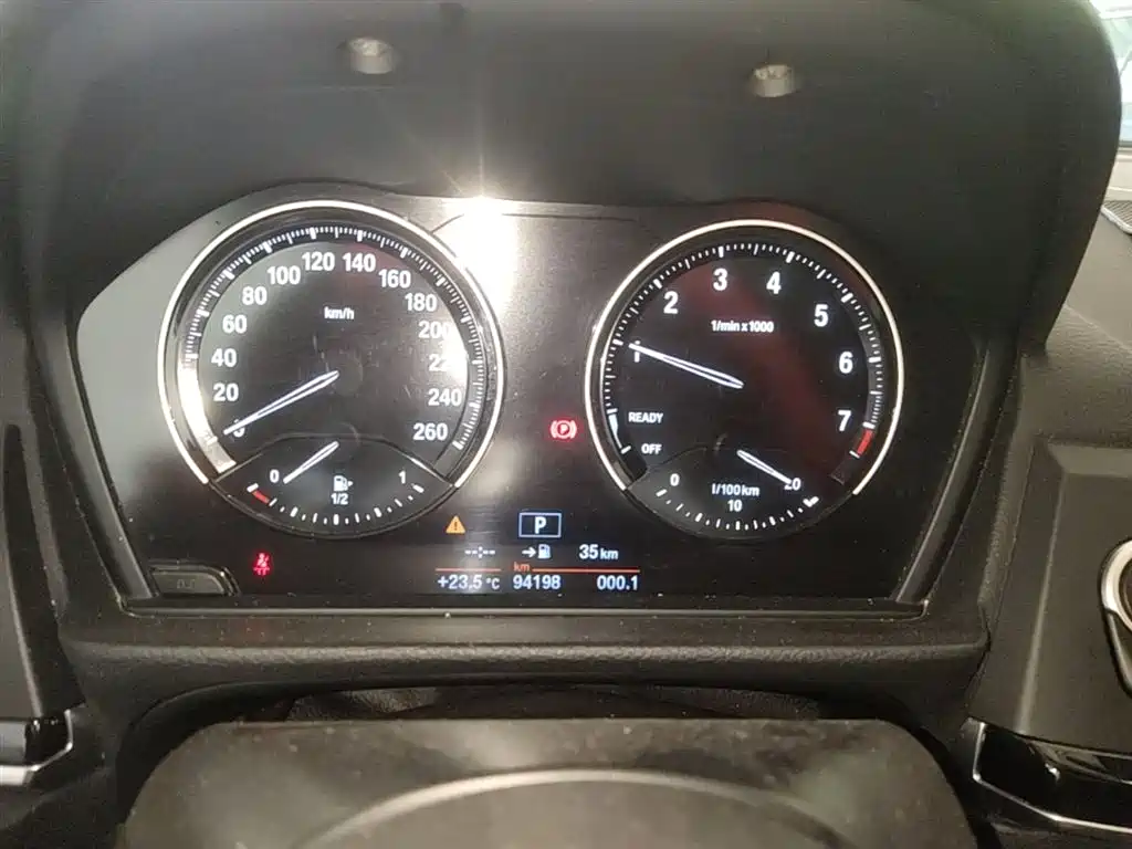 BMW 1 Series 2020 — фото 12