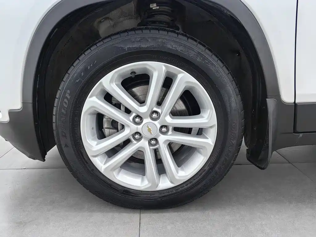 Chevrolet Trax 2017 — фото 17