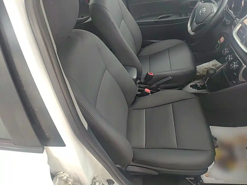 Toyota Yaris L 2017 — фото 25