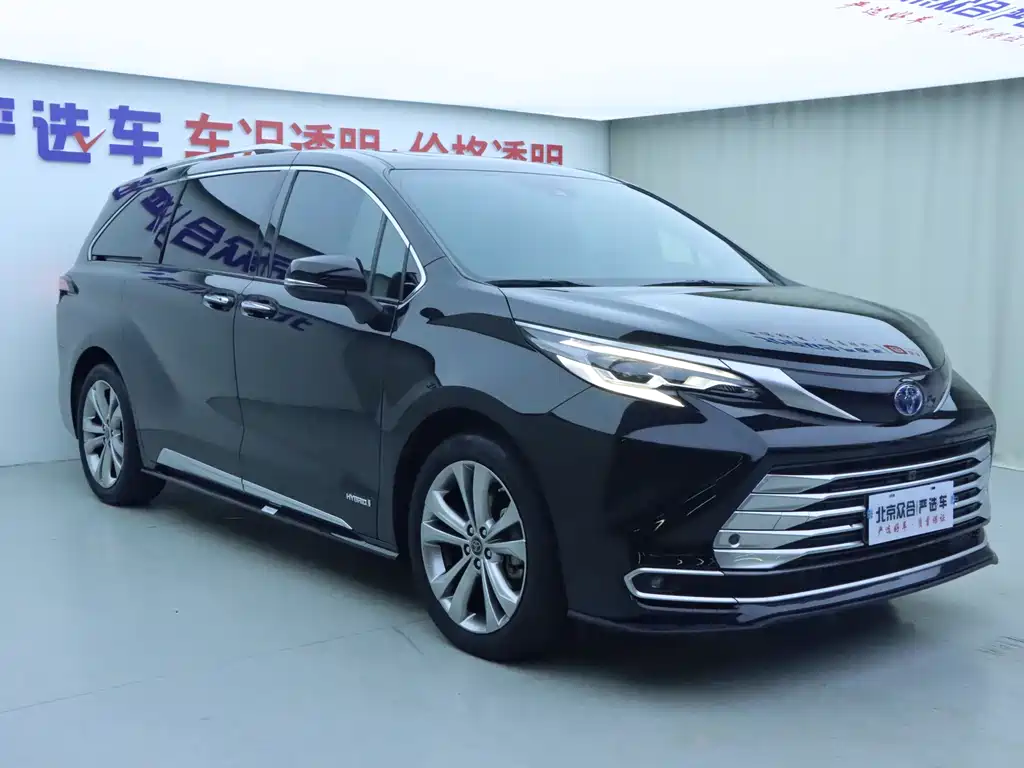 Toyota Sienna 2023