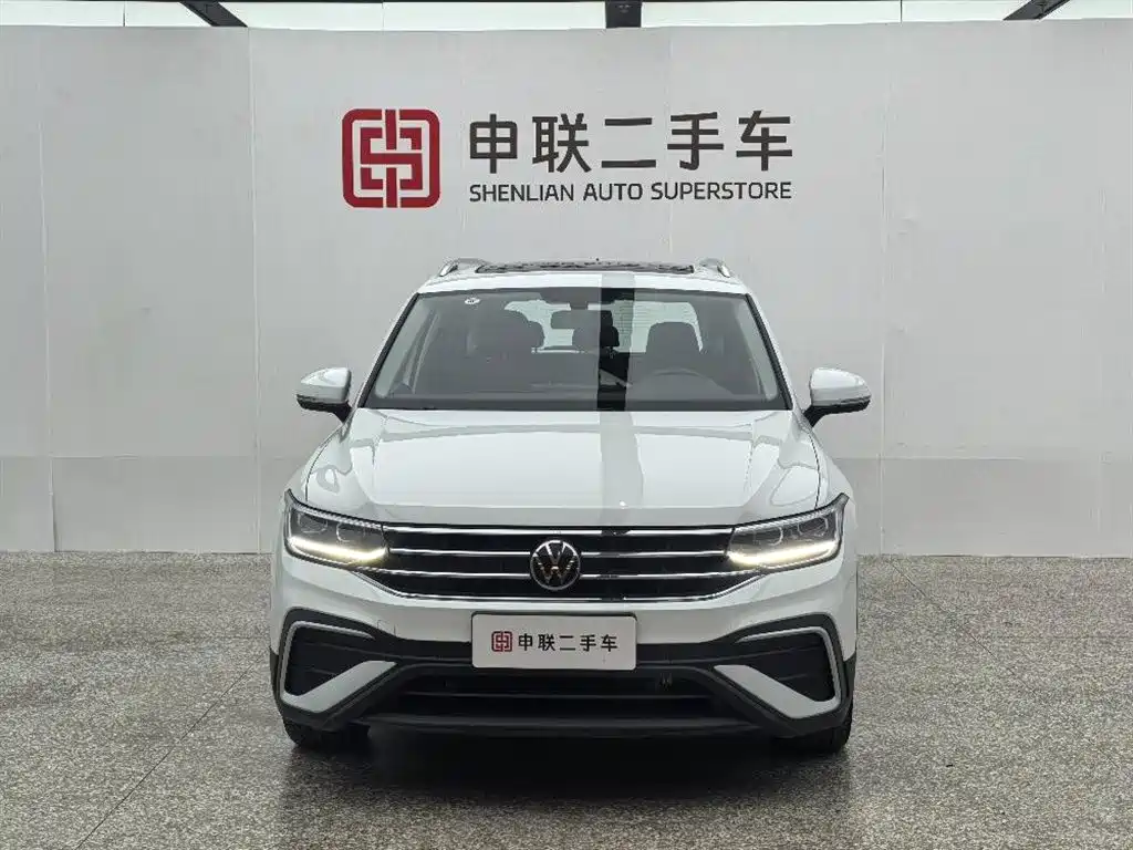 Volkswagen Tiguan L 2023 — фото 2