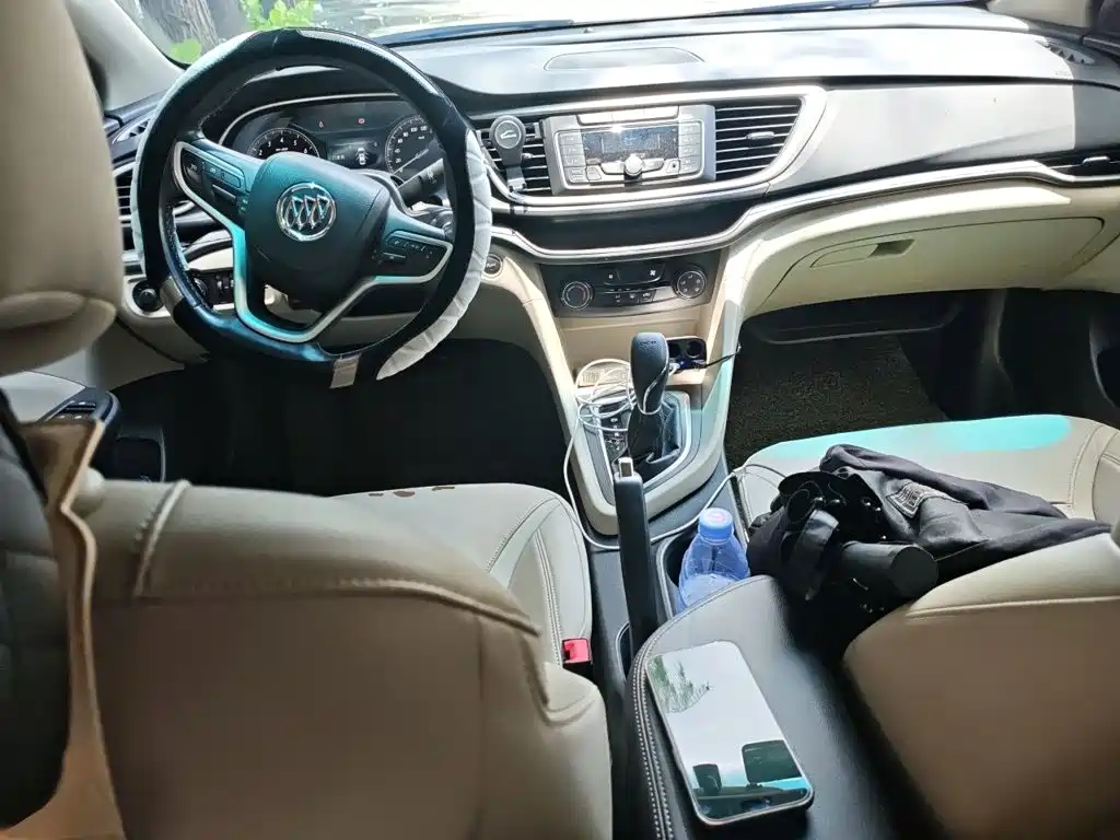 Buick Excelle 2018 — фото 6