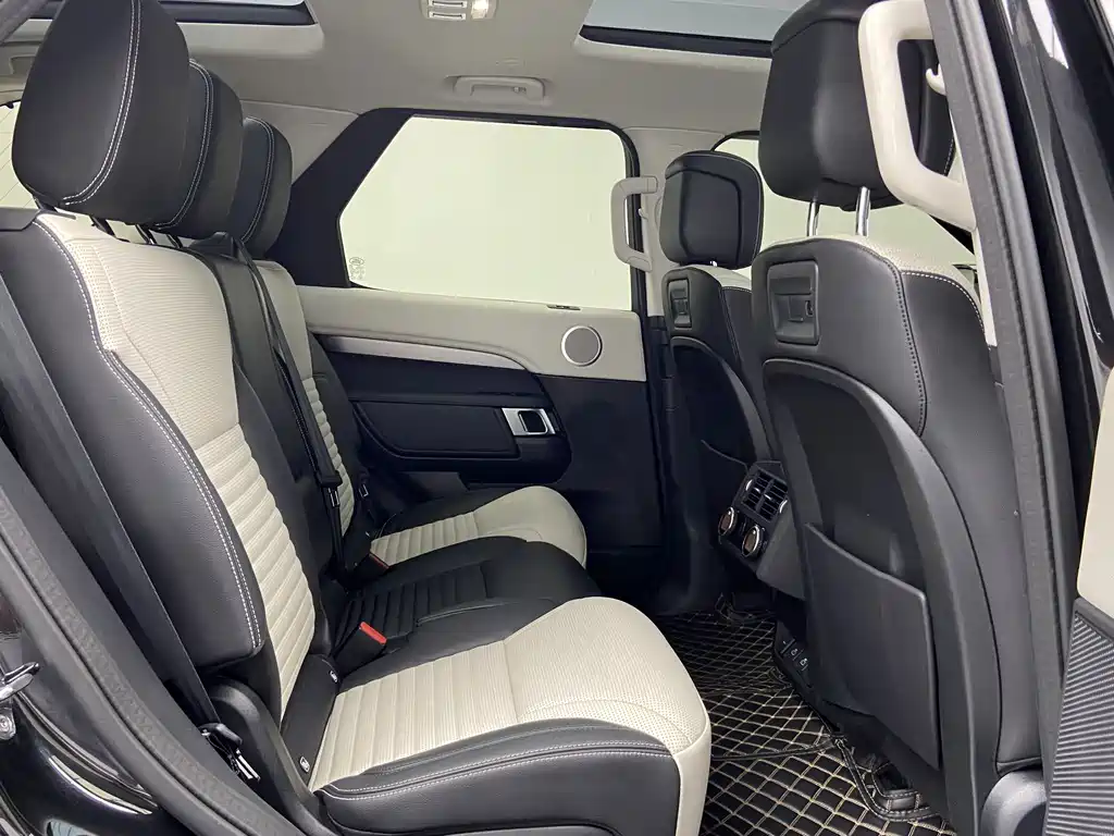 Land Rover Discovery 2021 — фото 14