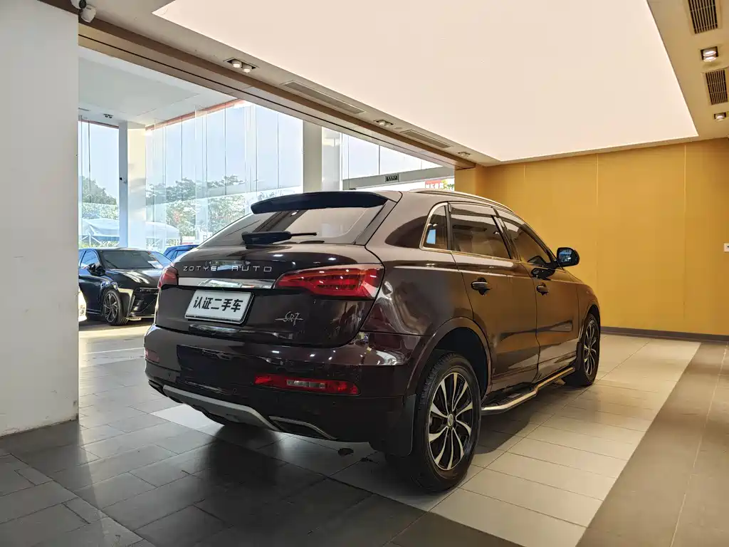 Zotye SR7 2016 — фото 28