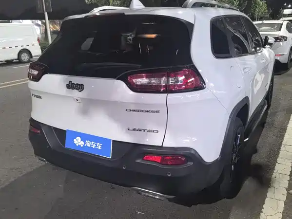 Jeep Cherokee 2018