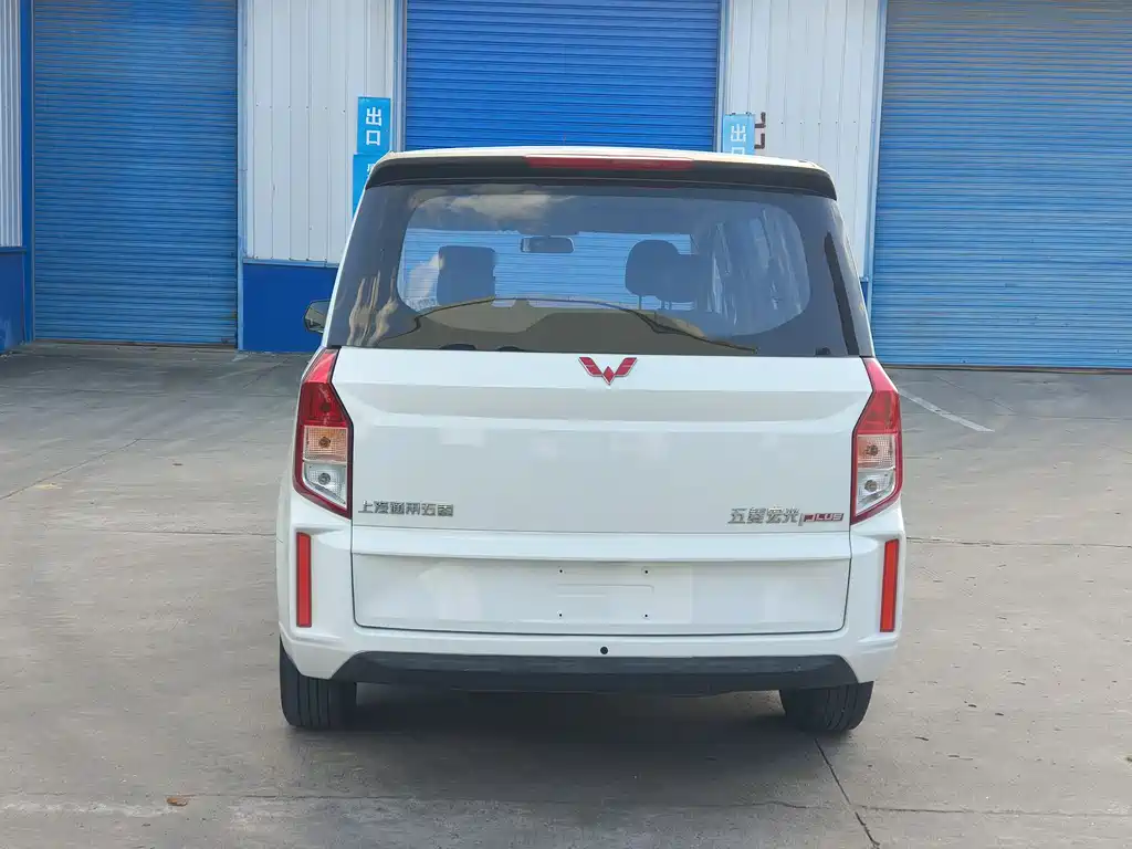 Wuling Hongguang PLUS 2021