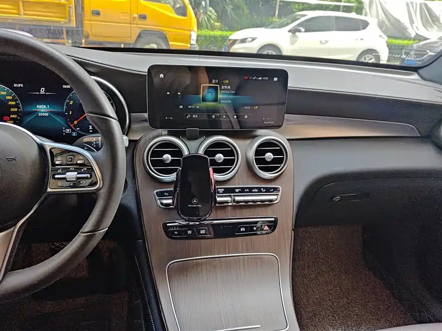 Mercedes-Benz GLC 2021 — фото 13
