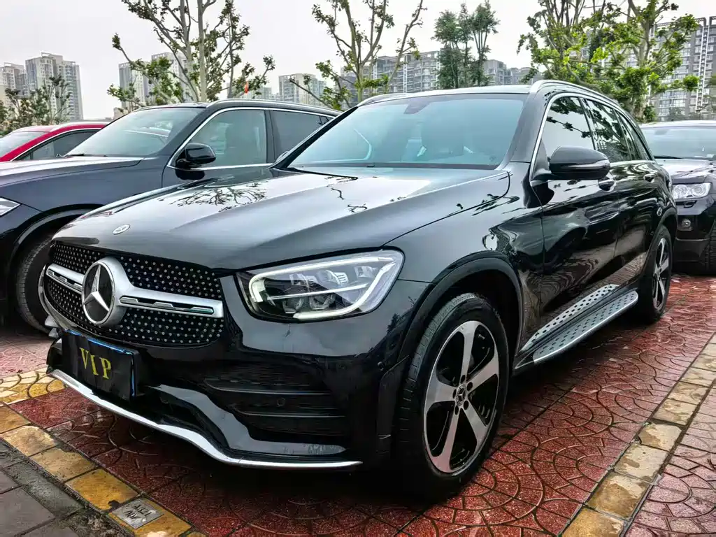 Mercedes-Benz GLC 2022 — фото 1